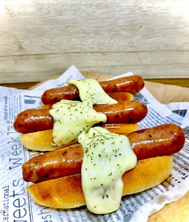 ホットドッグチーズのせ（プレーン）