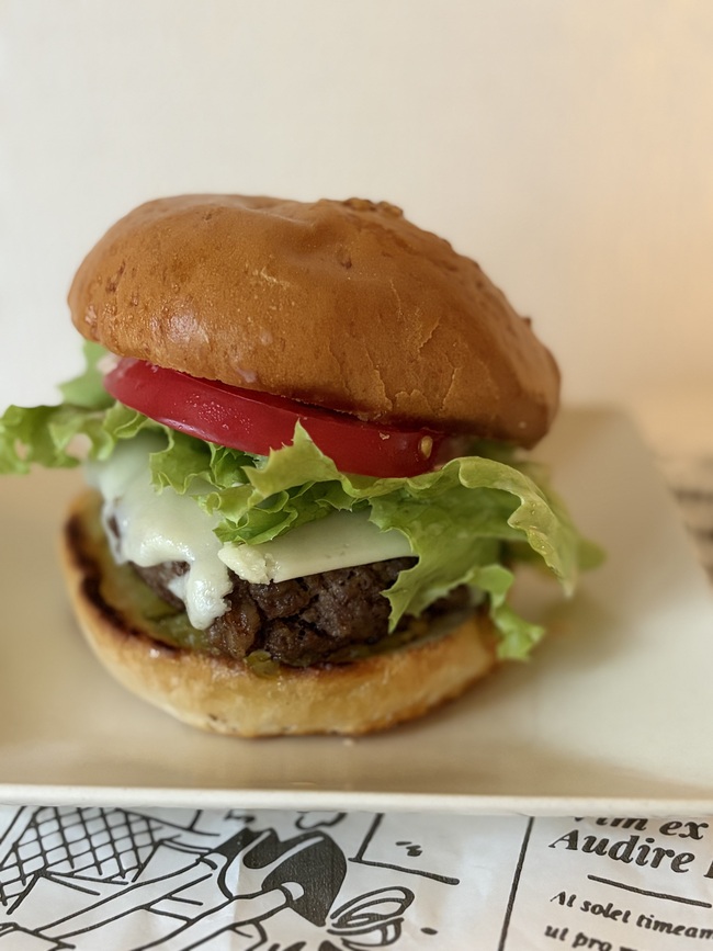 国産牛バーガー.ポテトつき