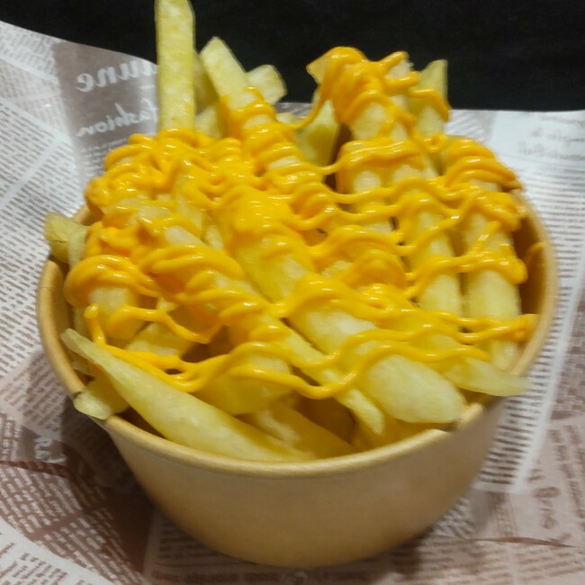 フライドポテトチーズソース