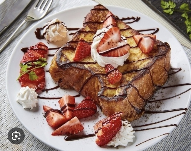 苺とチョコのフレンチトースト