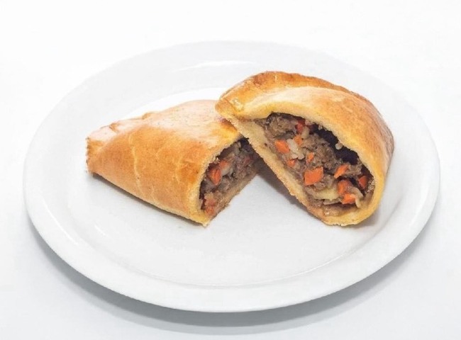 Meat pie (beef) spicy or no spicy 