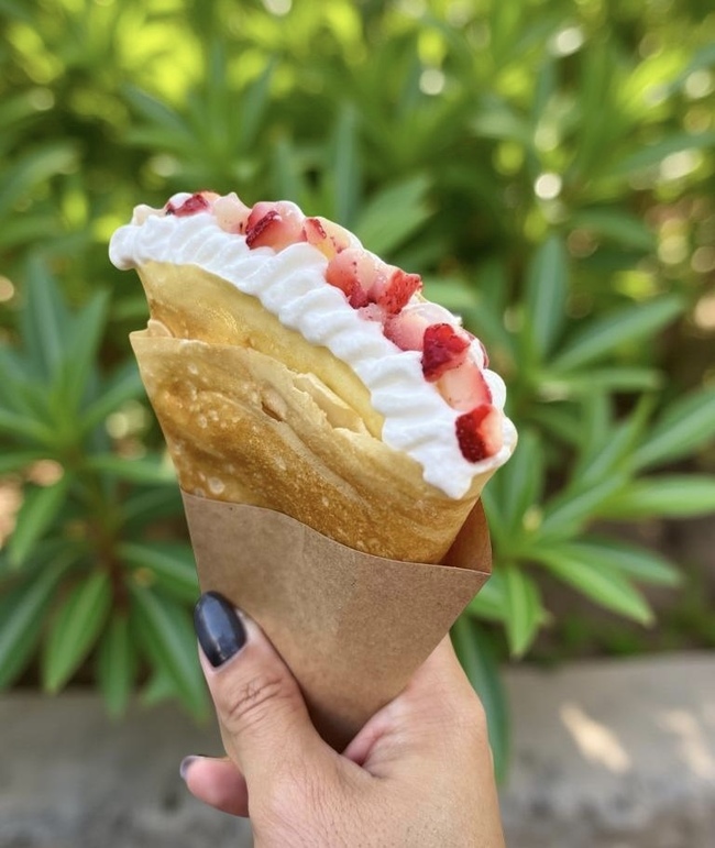 米粉クレープ（苺生クリーム）