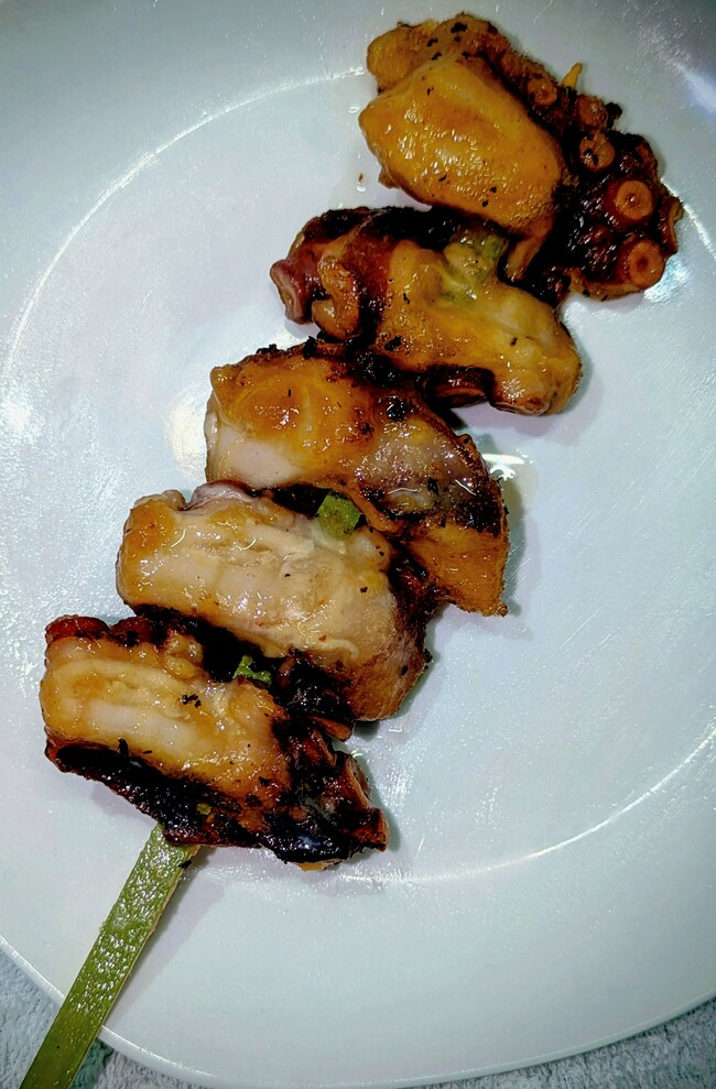 タコから串