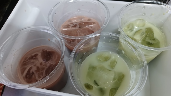 アイスコーヒー(L)、アイス抹茶オレ(L)、アイスココア(L)