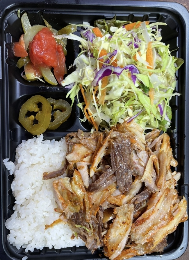 Kebap öğle yemeği kutusu