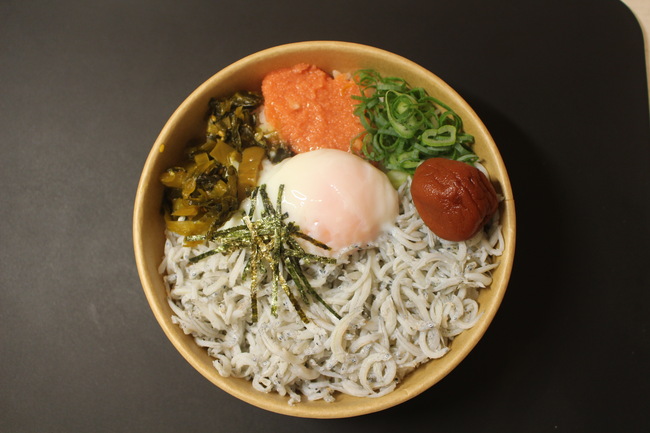 釜揚げしらす丼