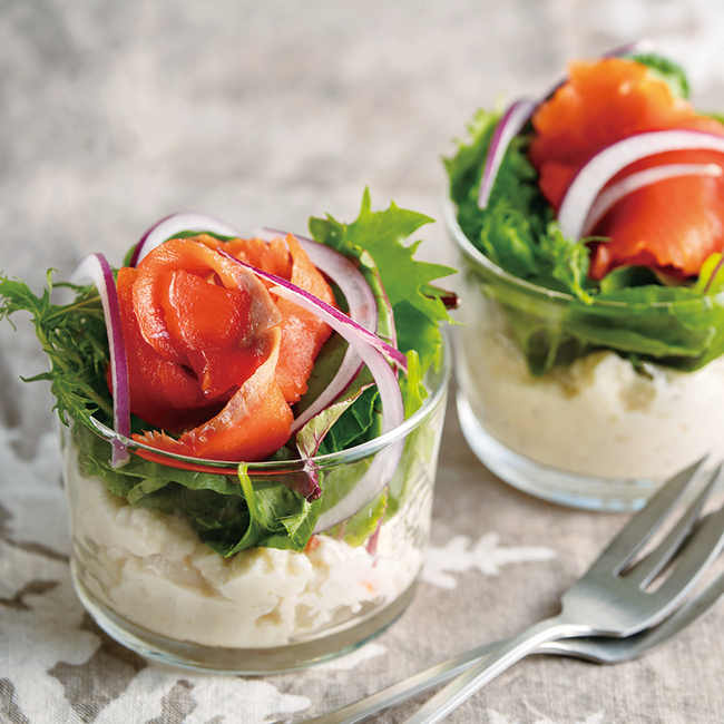 スモークサーモンのサラダ