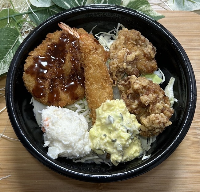 ミックスフライ丼
