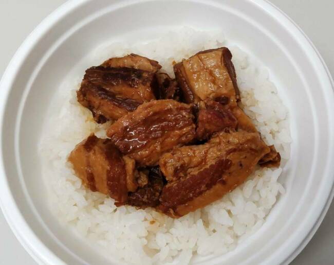 自家製こうじ　角煮丼
