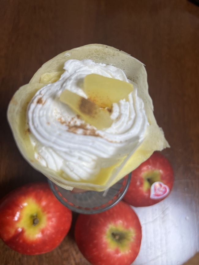 りんごクレープ