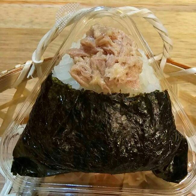 おにぎり(ツナマヨ)