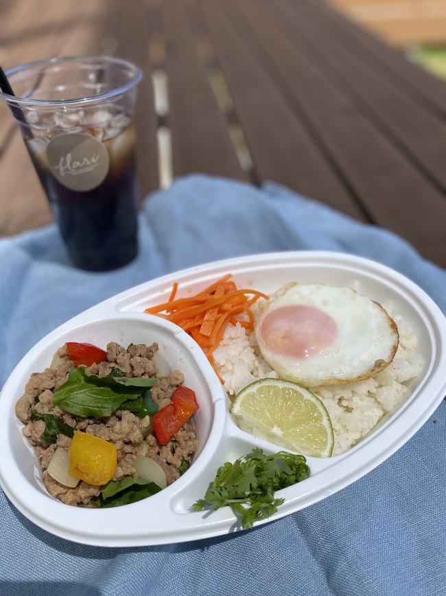 ガパオライス、キューバサンド、ハムチーズサンド、季節のドリンク