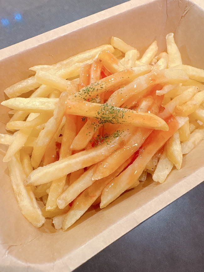 プレミアムポテトフライ　チリソース