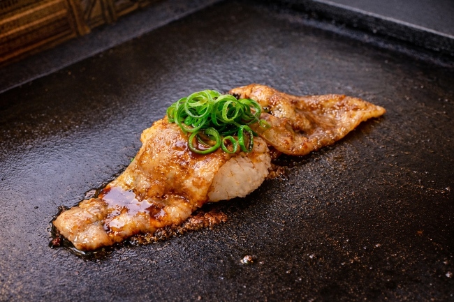 飛騨豚の肉巻きおにぎり（カルビ巻き）