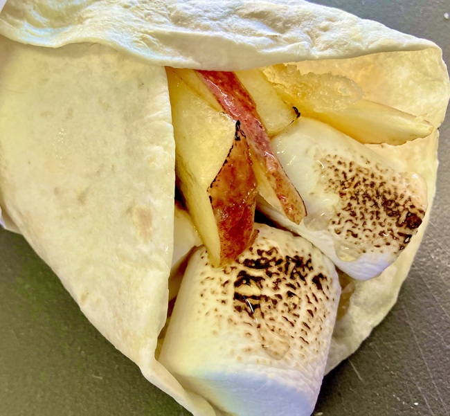 りんごスモア巻き