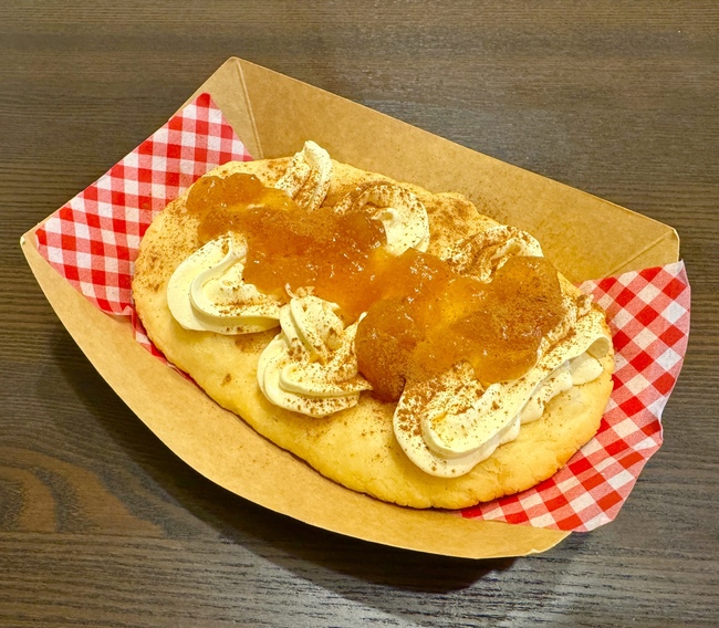 ビーバードーナツ  (カスタードホイップアップル)