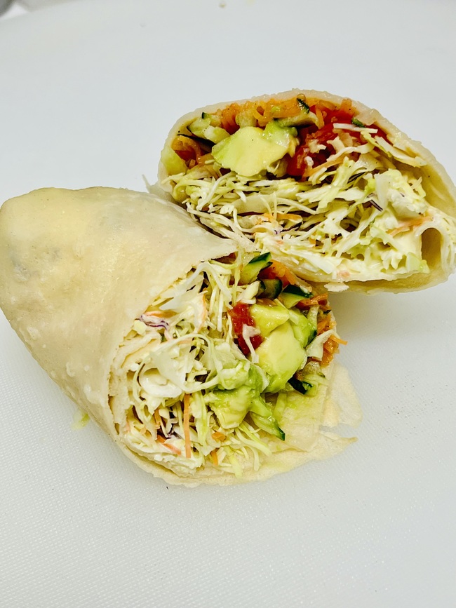 ラップサンド（野菜のみ、豚生姜焼き、タコミート）