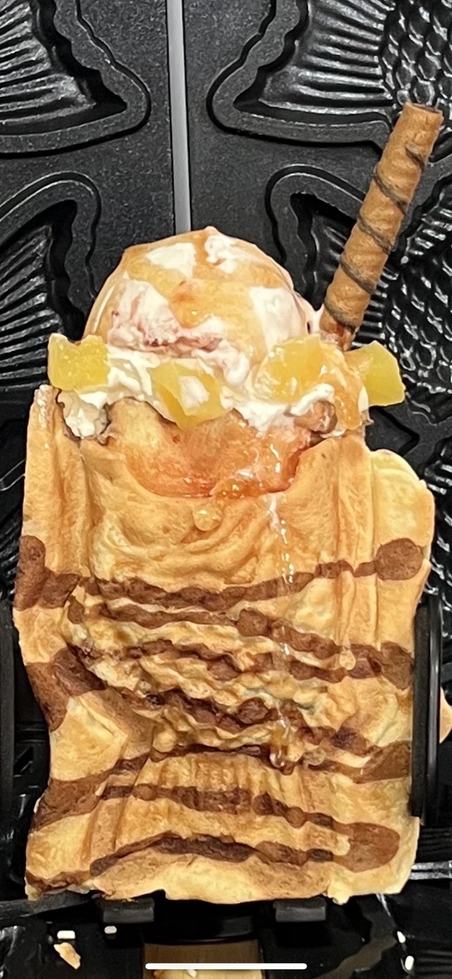 たい焼きパフェ　アイスりんご