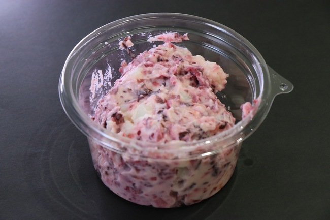 ピンクのポテトサラダ