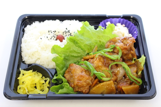 日替わり弁当３種例､黒酢鶏弁当