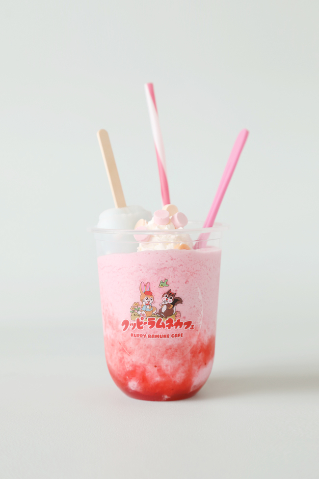 いちごラムネのアイスバーフラッペ