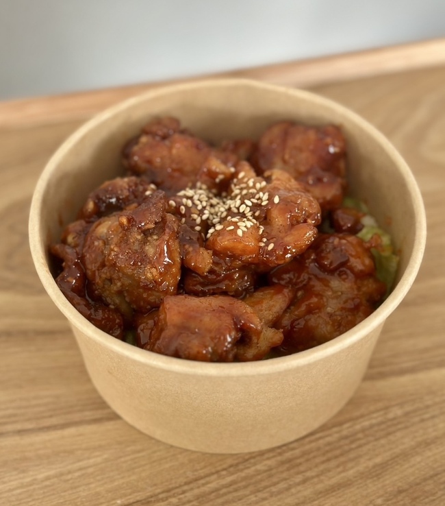 ヤンニョム唐揚げ丼