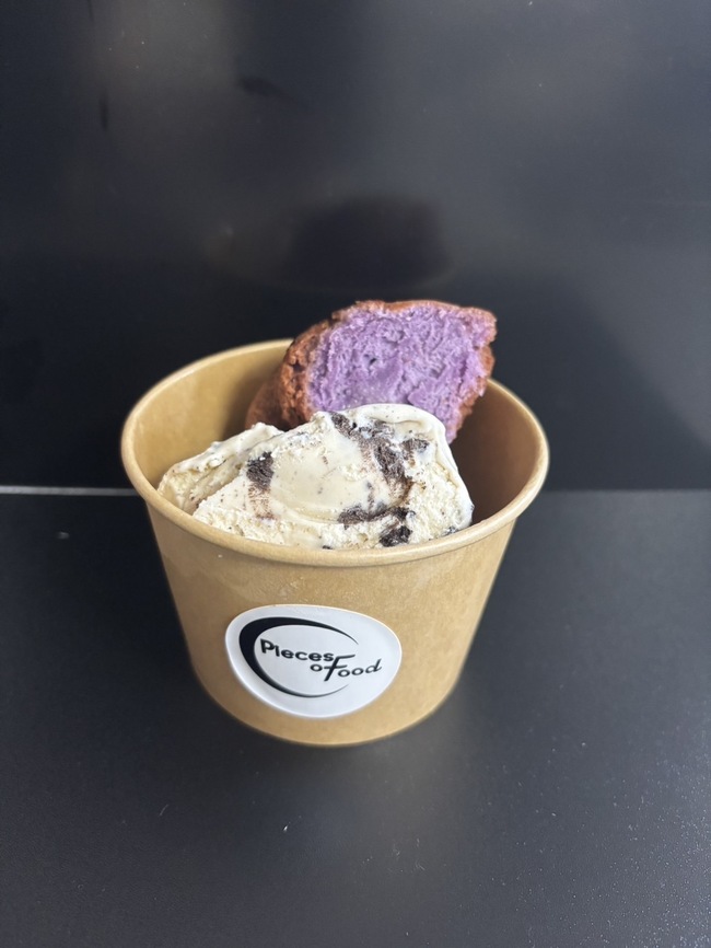 サータアンダギーアイス乗せ