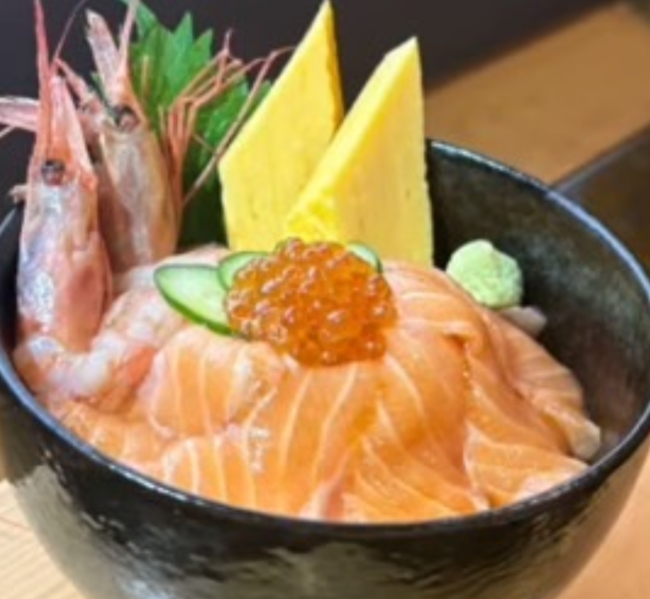 サーモン漬け丼