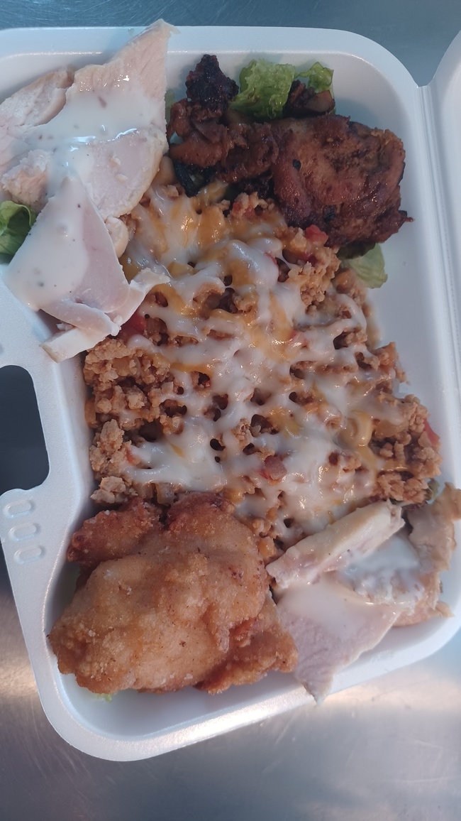 ノンオイルタコライス(３種チキン盛り)