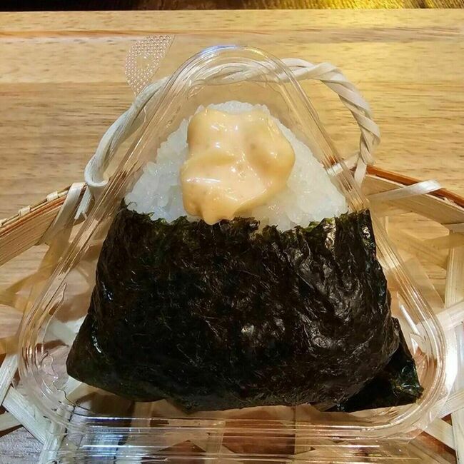 おにぎり(めんたマヨ)