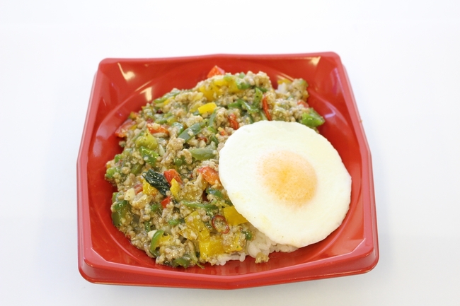 日替わり丼物例　ガパオライス丼