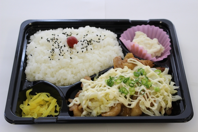 日替わり３種例､豚マヨ弁当
