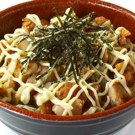 黒ダレ唐揚げ丼