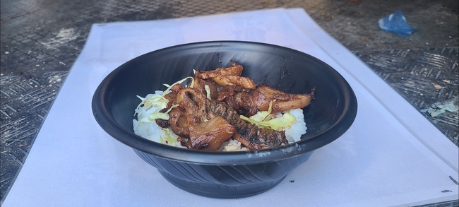 国産黒毛和牛ホルモン丼