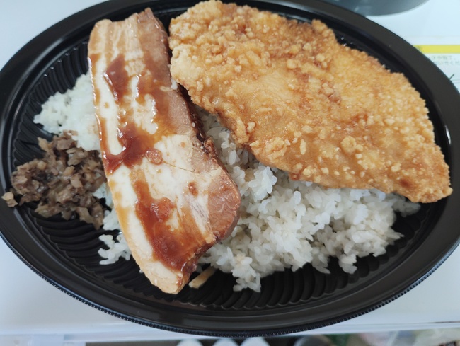 チキン南蛮・豚バラチャーシュー弁当