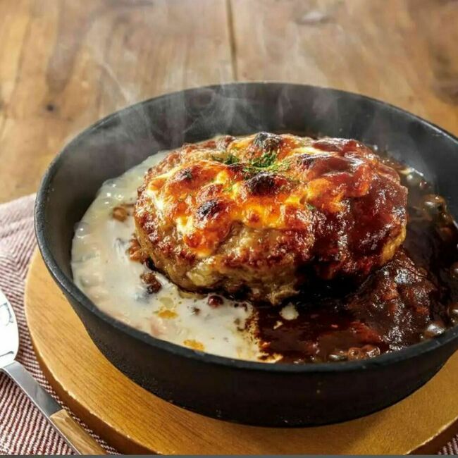 チーズ濃厚自家製ハンバーグドリア