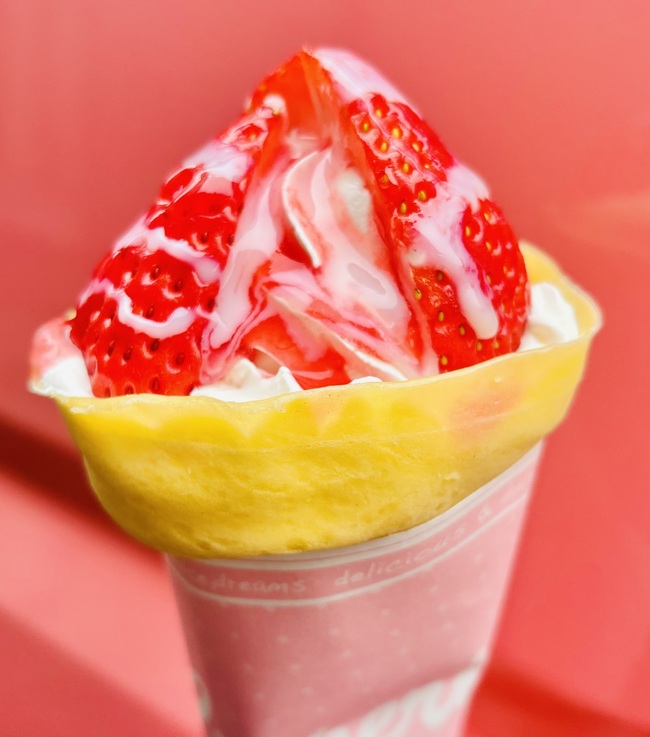 いちご練乳クレープ