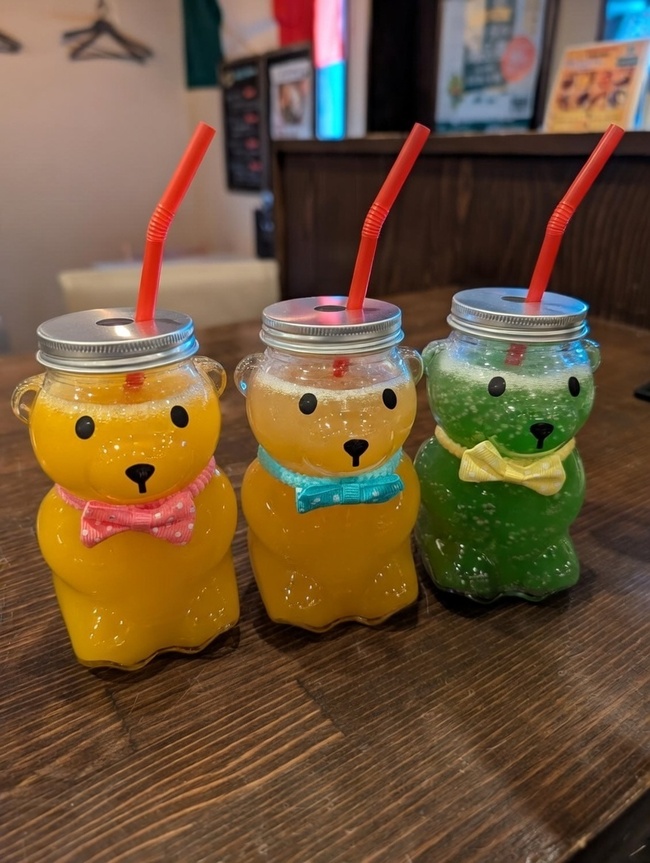 クマボトルドリンク(メロンソーダ　リンゴ　オレンジ)
