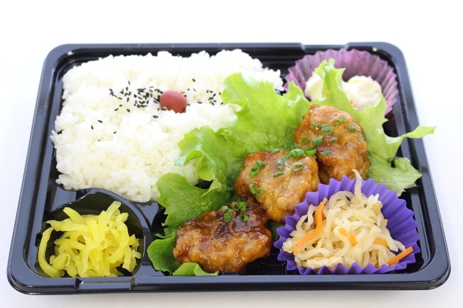日替わり弁当３種､竜田油淋鶏弁当