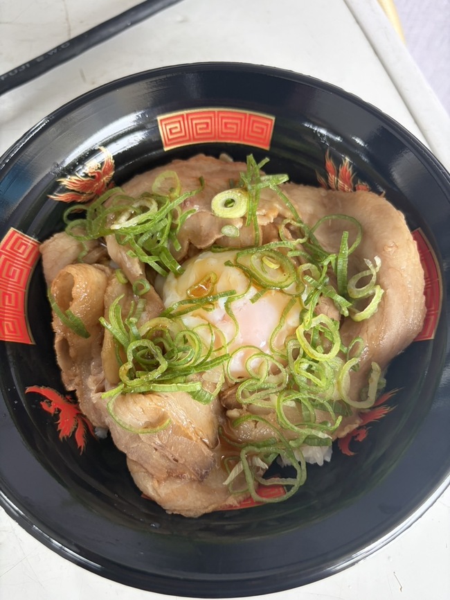 炙りチャーシュー丼