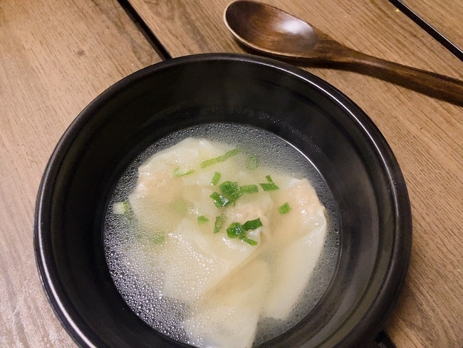 ワンタンスープ