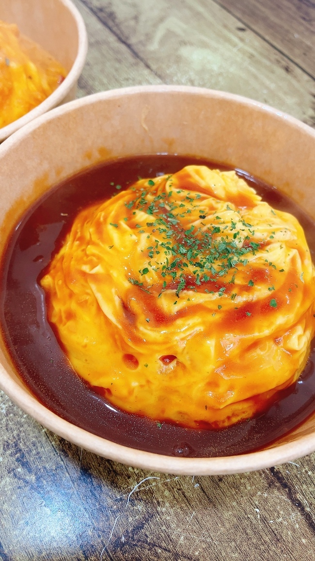 デミグラスソースオムライス　L