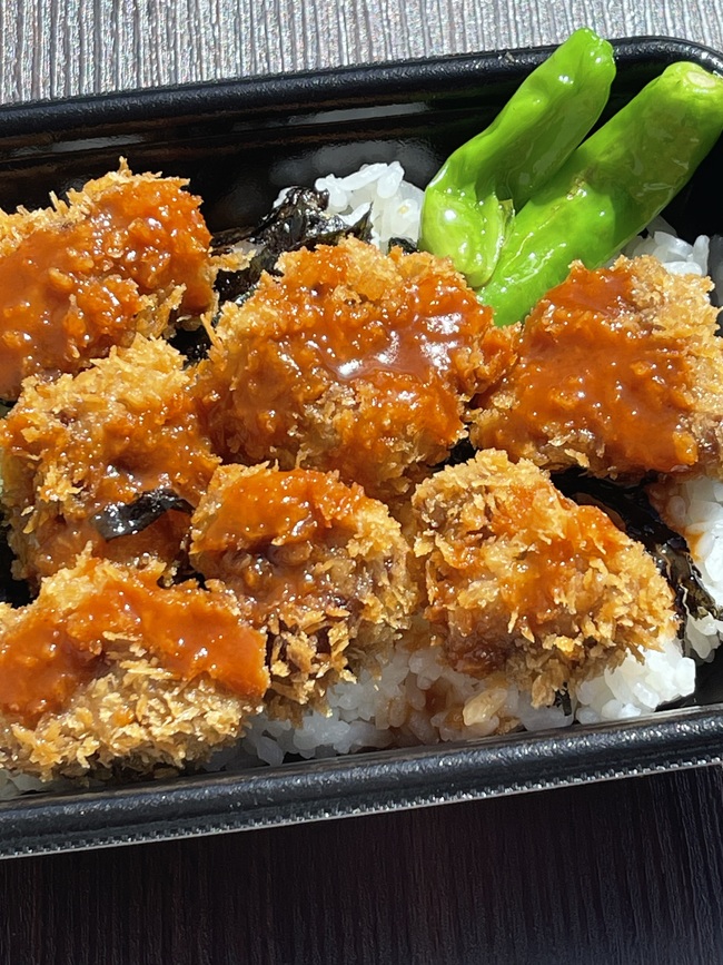 コロコロ牛カツ丼