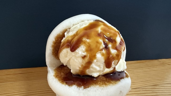 醤油アイスまん