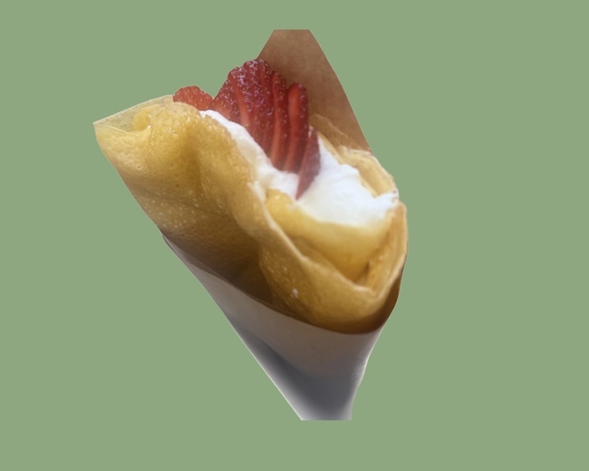 米粉クレープ（旬いちご生クリーム）