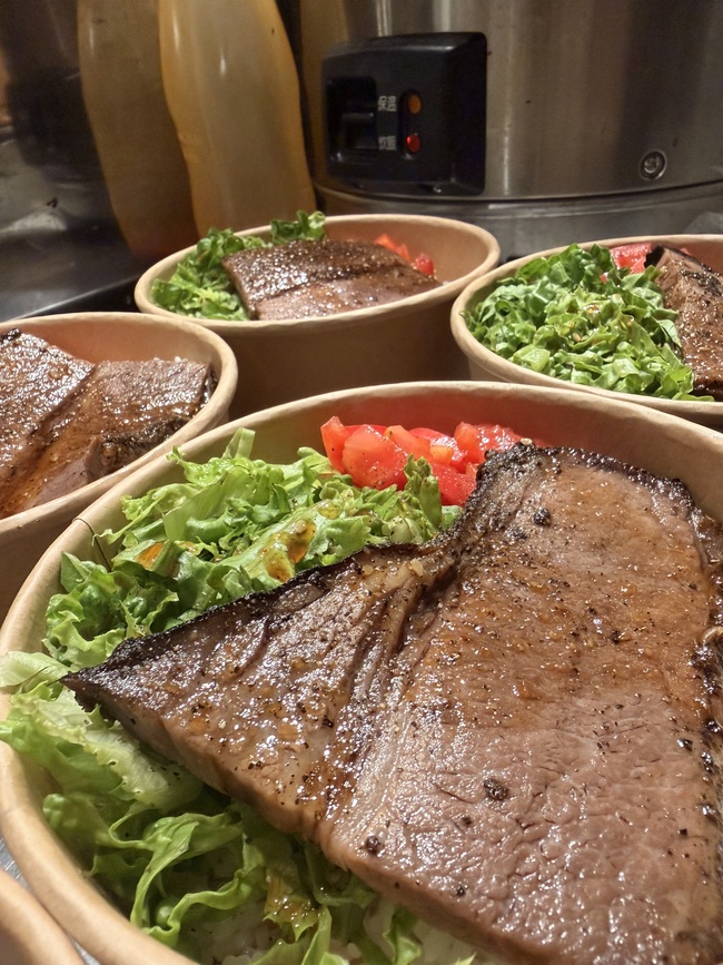 和牛ステーキ丼