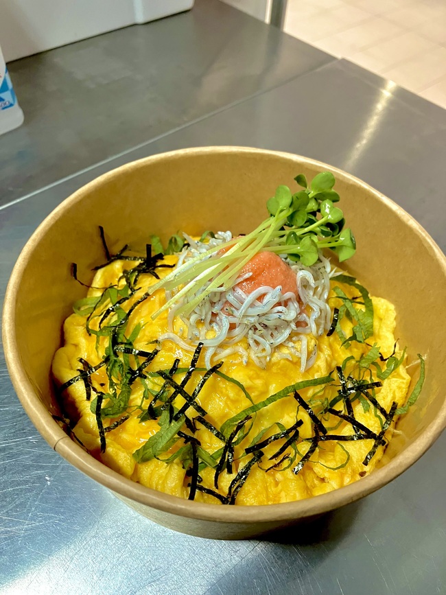 たらことしらすの和風仕立てオムライス (E)
