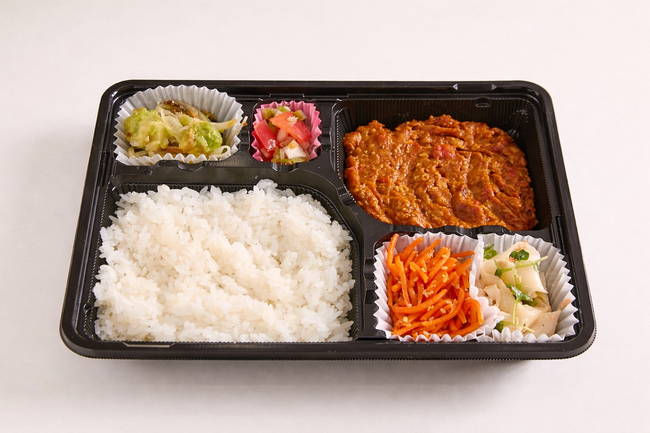 サラダ御膳　トマトのドライカレー