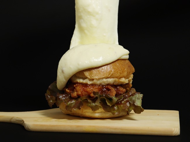 メルトチキンチーズバーガー
