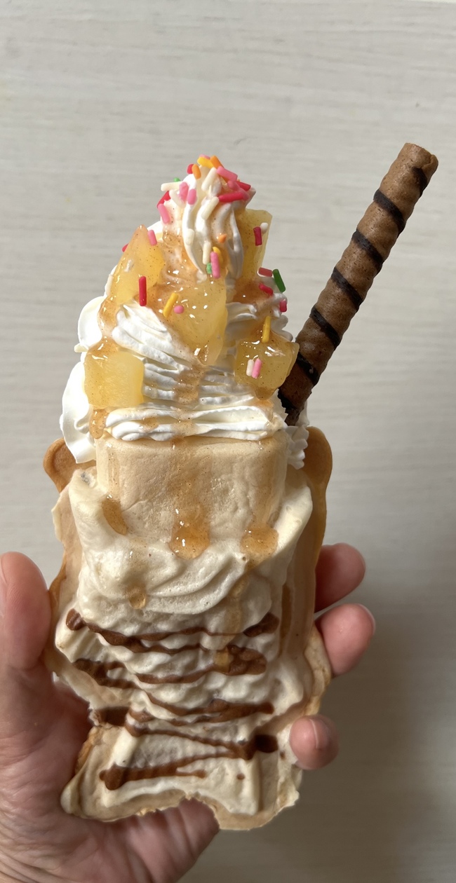 たい焼きパフェ　りんご